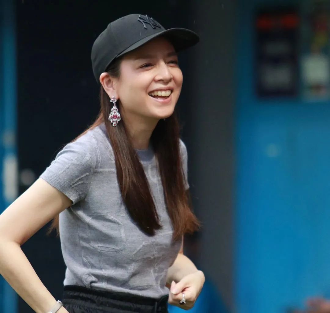 泰国第一华裔名媛,56岁泰国名媛