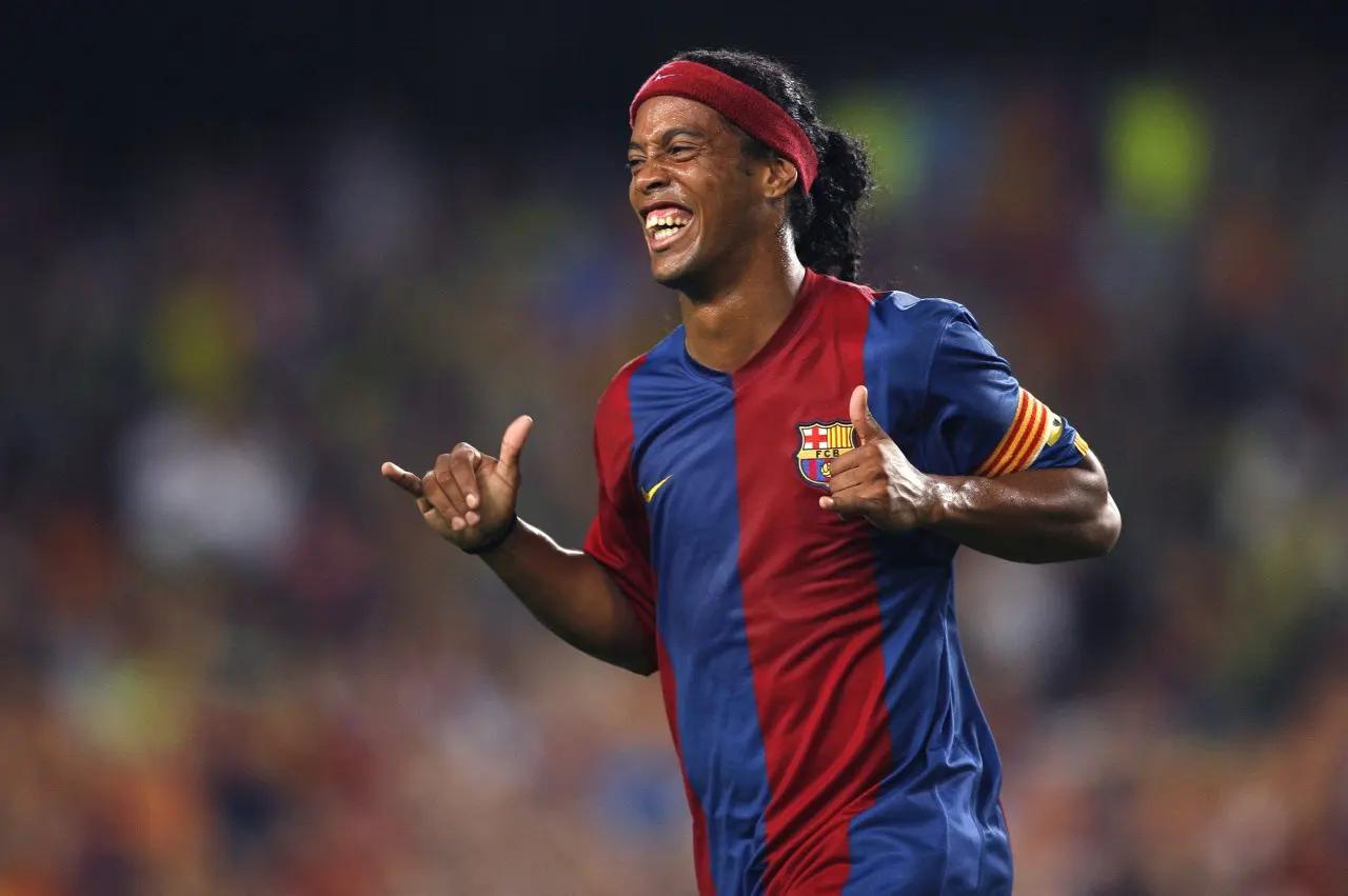 巴西十大传奇足球巨星,巴西著名球星小罗