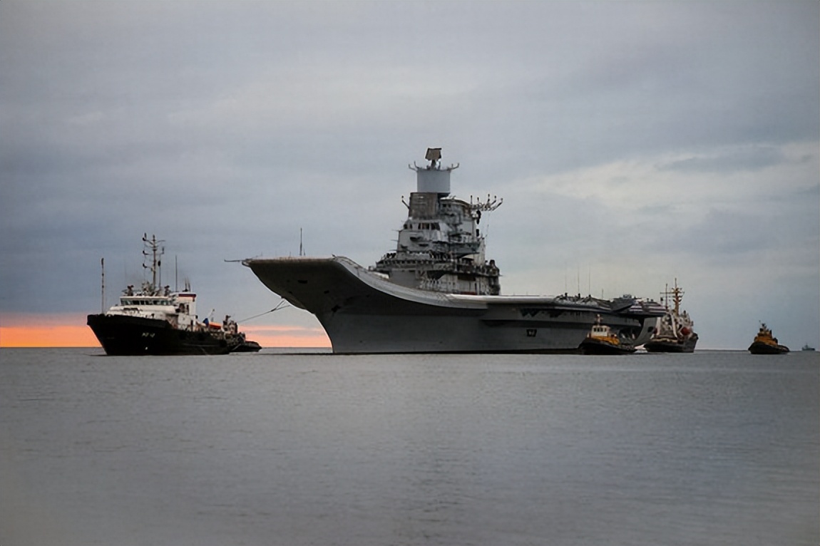 1998年印度买航母，俄方出价1美元，印方欣喜若狂，结果被坑30亿