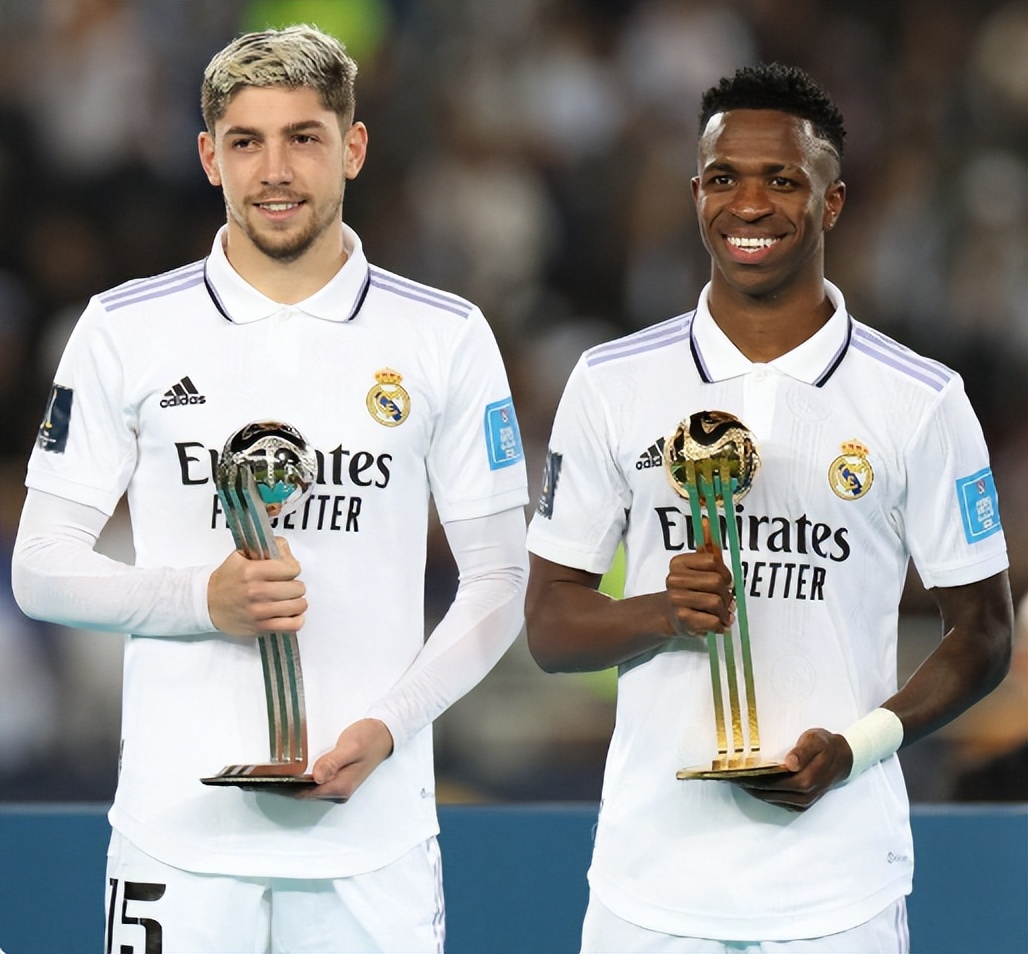 15-16皇马夺冠之路,皇马5分夺冠视频