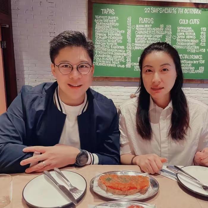 郭晶晶手提包包,郭晶晶爱马仕包包