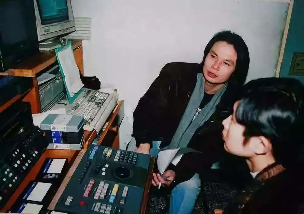 法国上班族,法国人真的懒惰不愿意加班吗