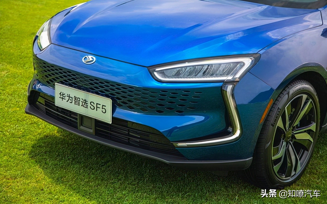 比亚迪唐dm-i冠军版智能充电,比亚迪唐dmi冠军版带无线充电吗