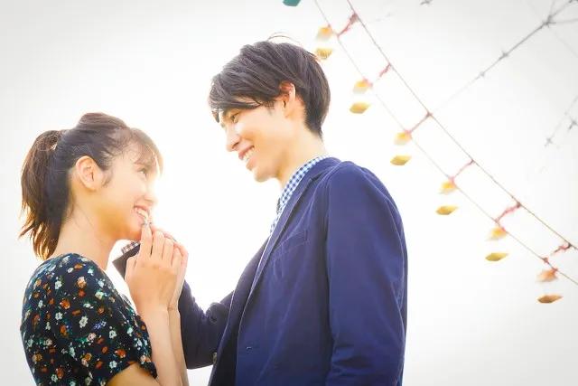 男朋友爱你的几种表现,男朋友真心爱你的几种表现