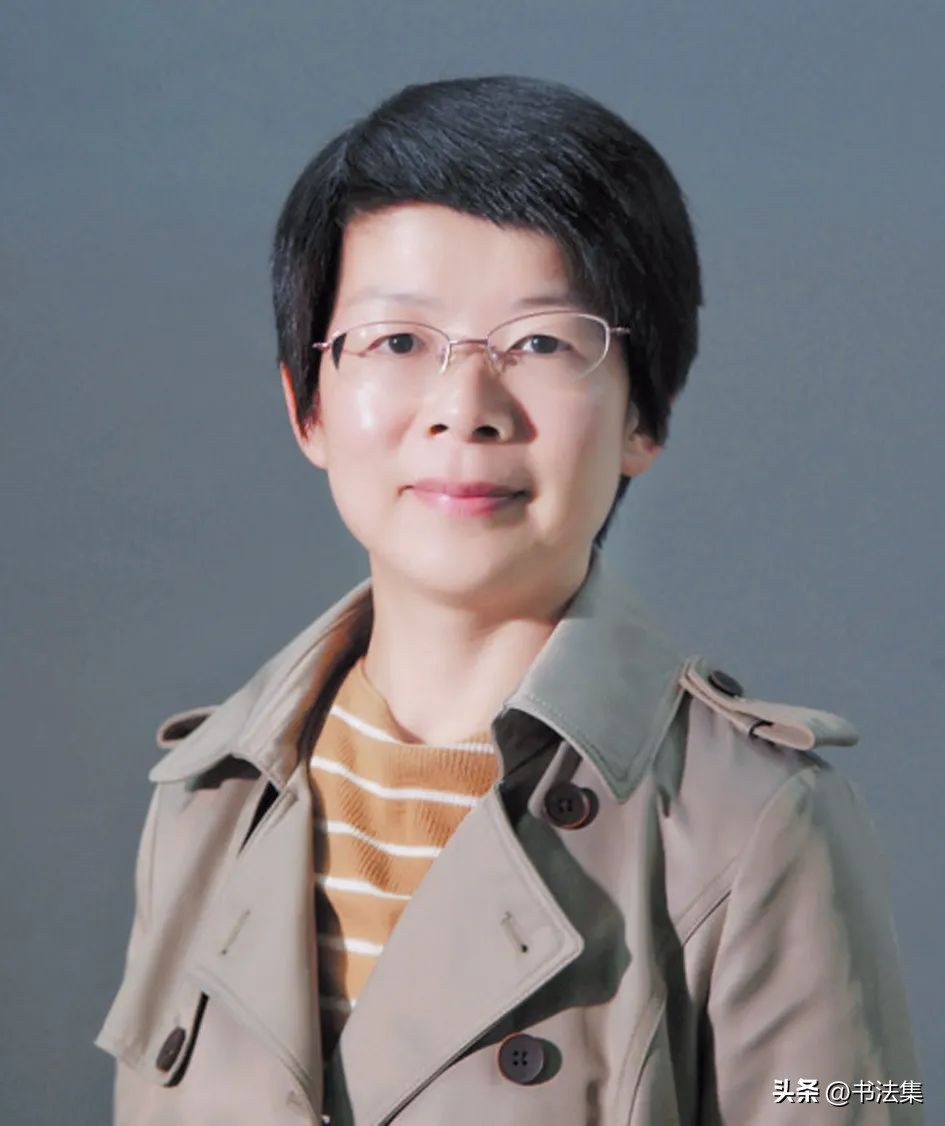 百卉争春——中国书协第八届女书家委员会委员作品选刊