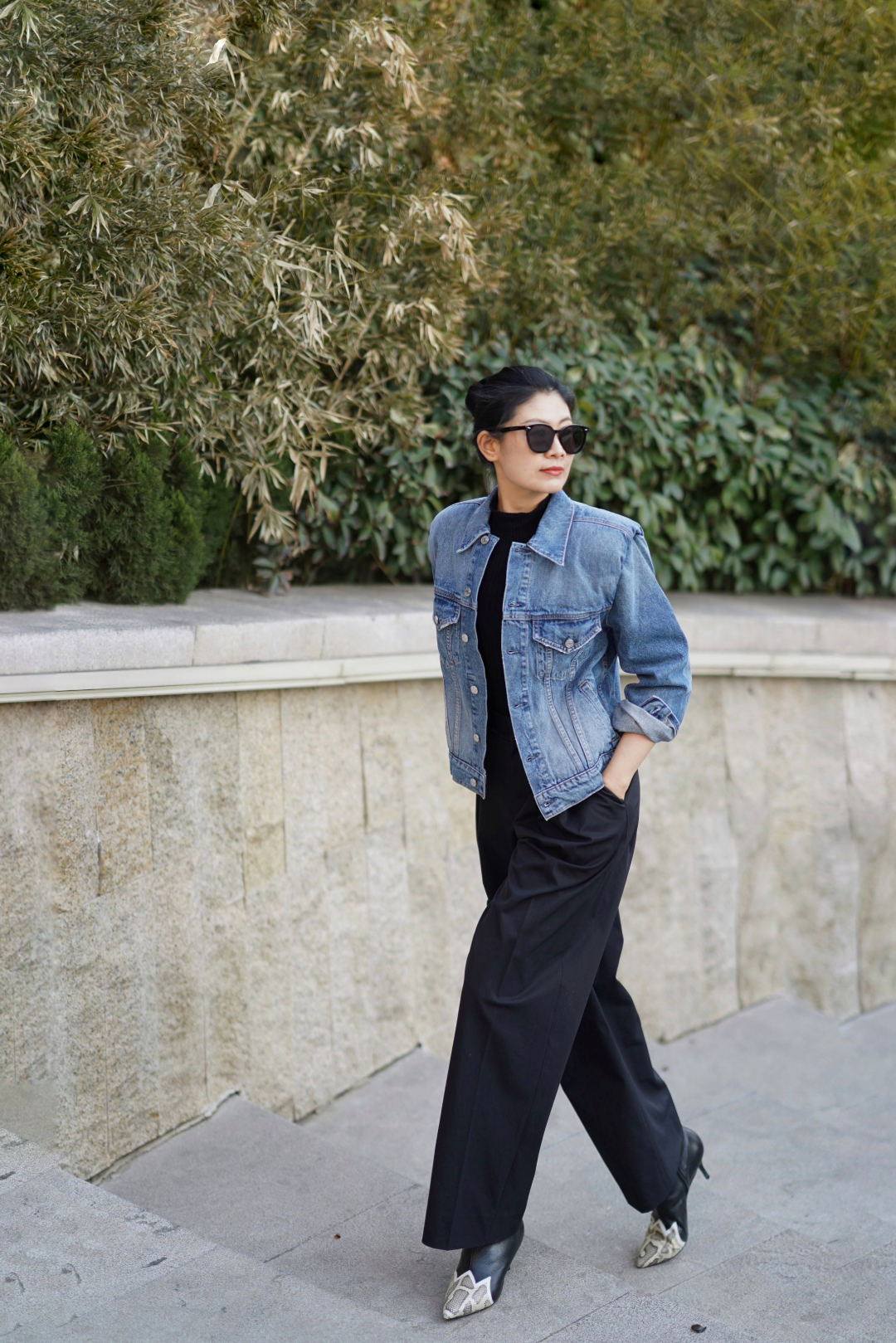 充满春天气息的穿搭,穿搭色彩的变化也在慢慢唤醒春天