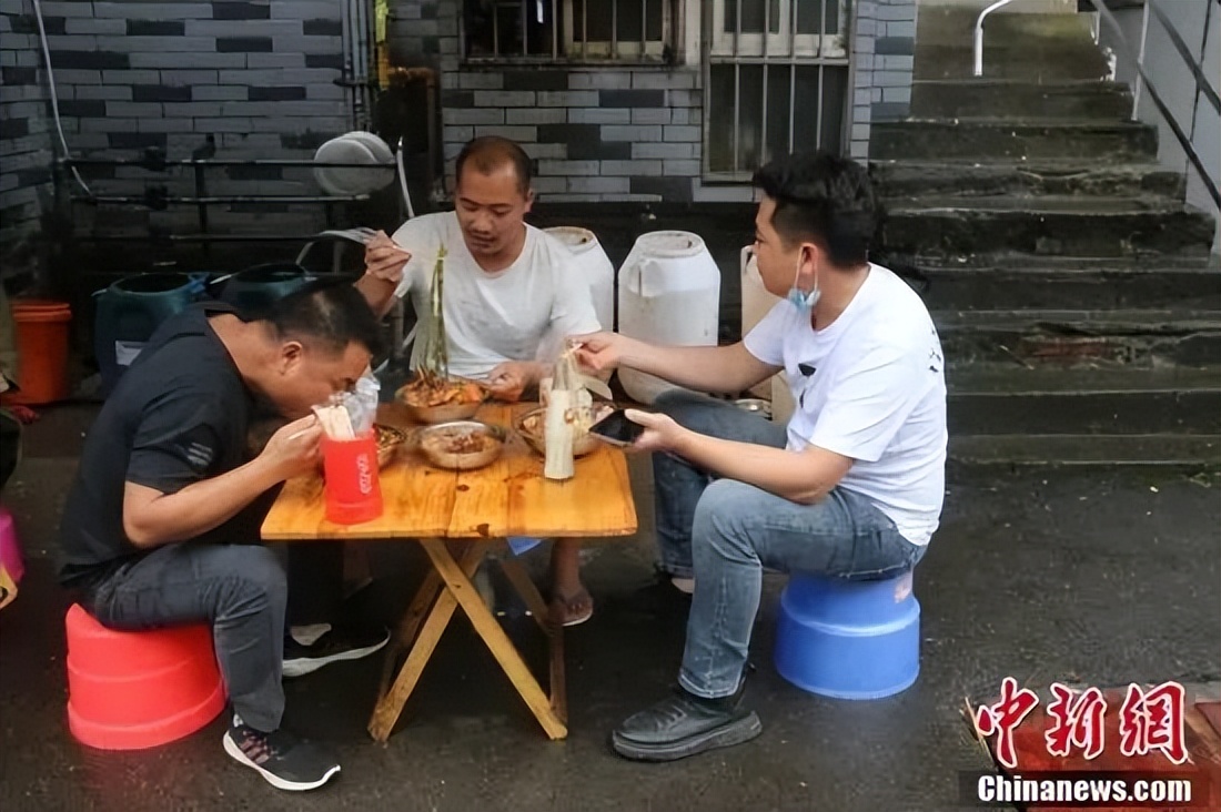 柳州螺蛳粉排名前三的,广西柳州螺蛳粉受欢迎排行榜