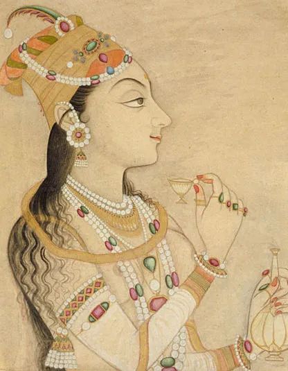 这颗生于东方，在法兰西结果的红莓，“果农”竟是卡地亚？