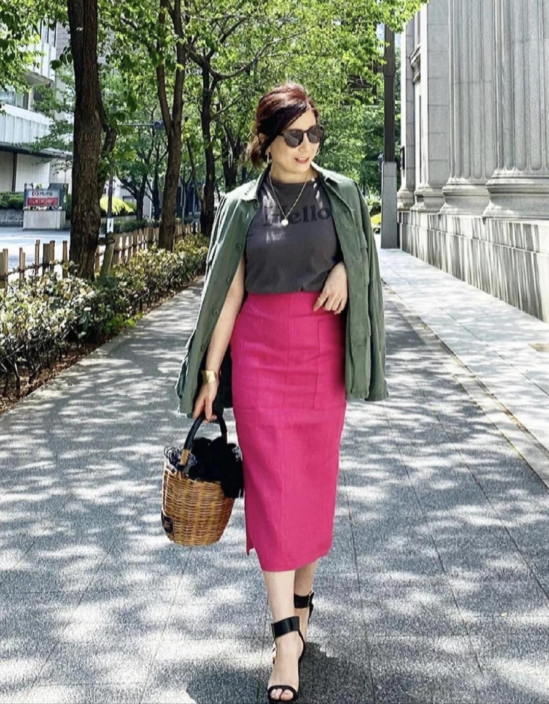 日本优雅中年女人穿搭,日式中年女性休闲穿搭