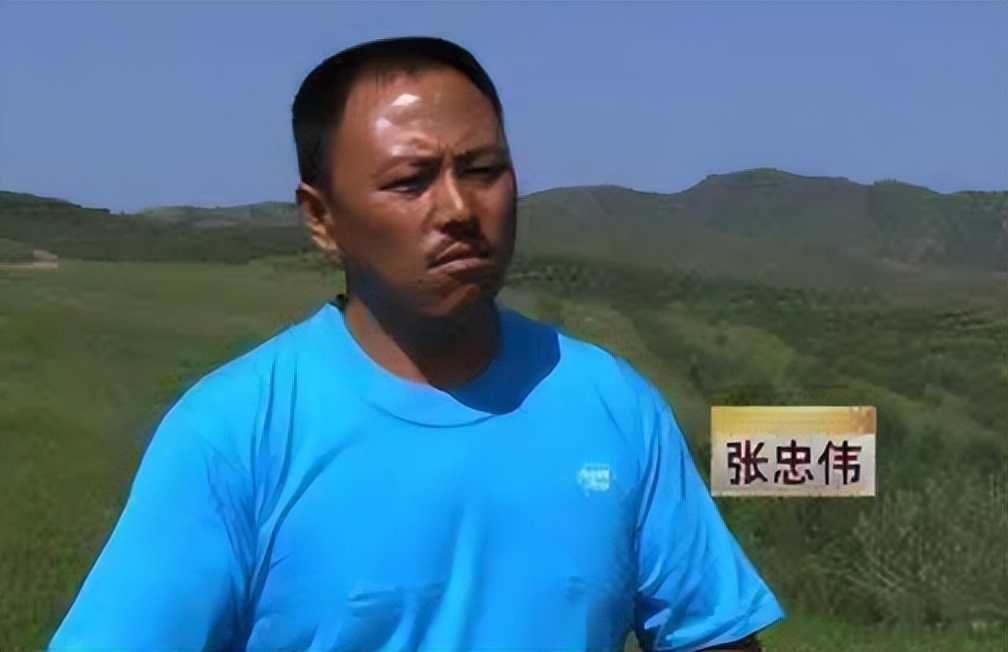 老汉被骂三年回家捡羊粪,老汉被骂流浪三年用羊粪月入百万