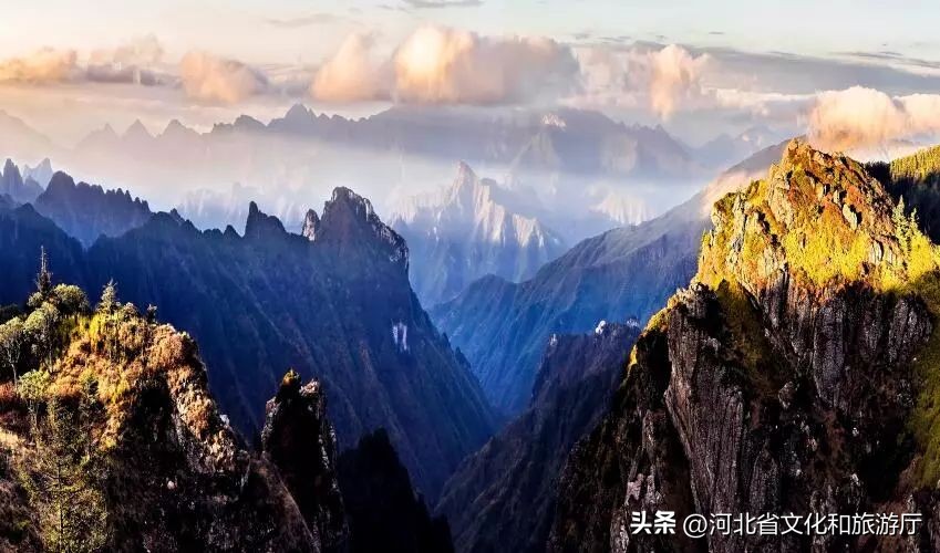 中国夏季避暑胜地排名前十,中国十大避暑胜地第一名你想不到