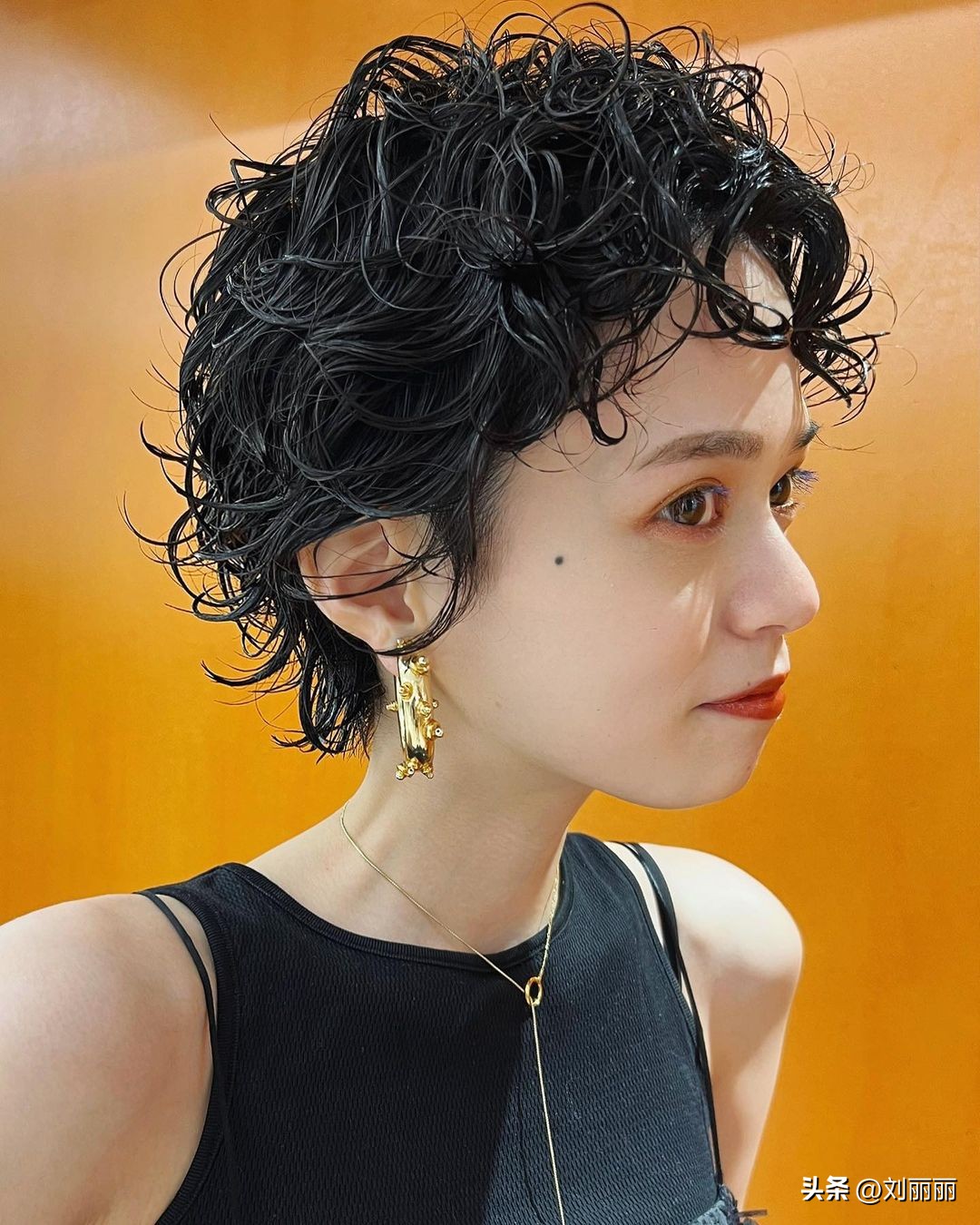 12-15岁学生适合的发型短发不挑脸,短发发型女2020流行发型30-40岁