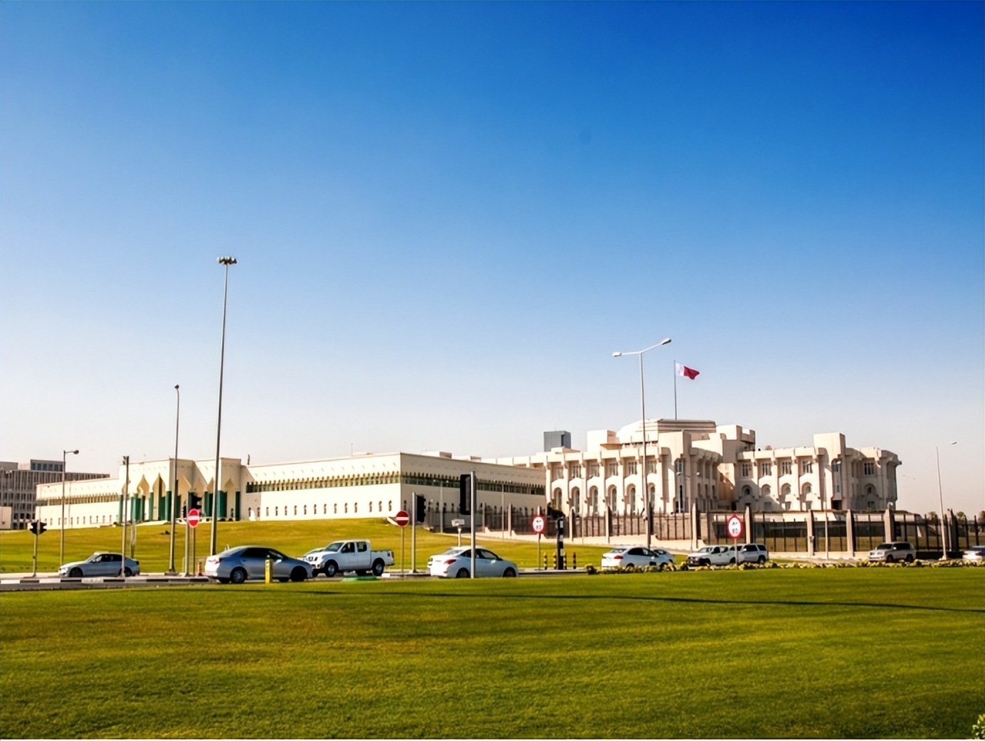 卡塔尔没有穷人的国家吗,卡塔尔打工赚钱吗