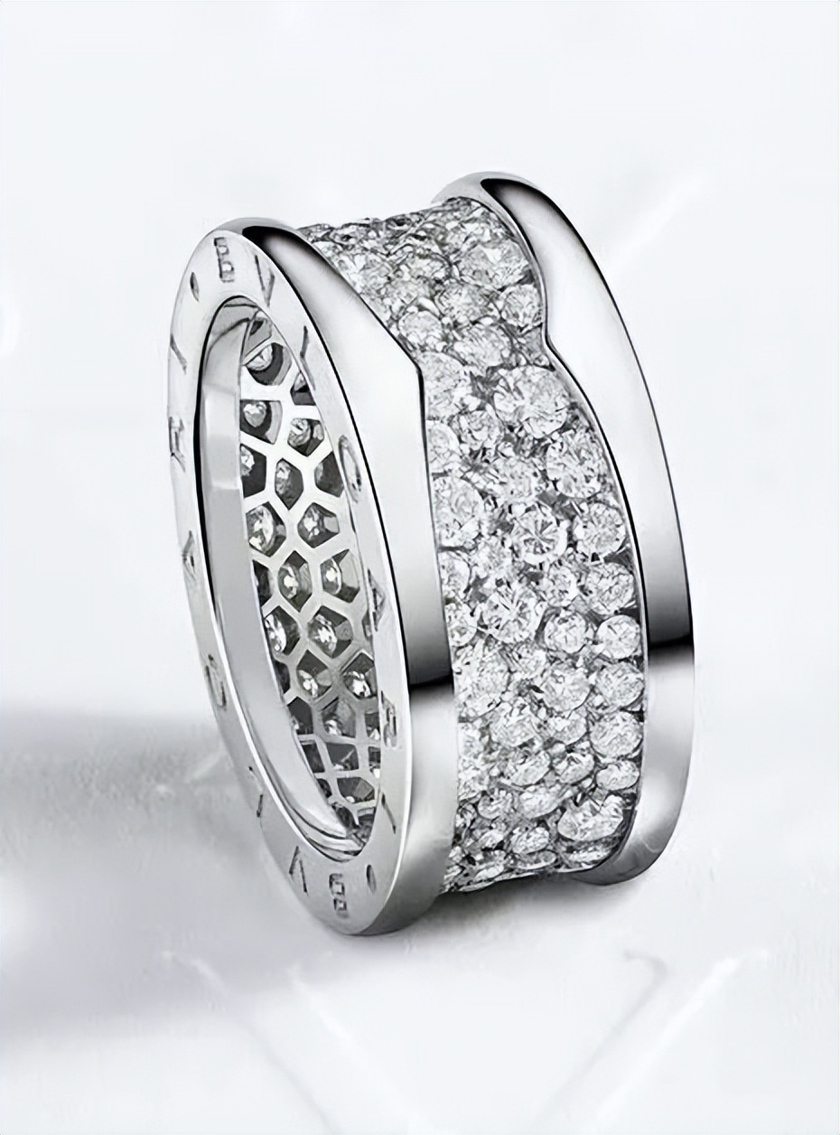 blackpink每个都是被时尚品牌宠着的,blackpink各个成员所代言的品牌