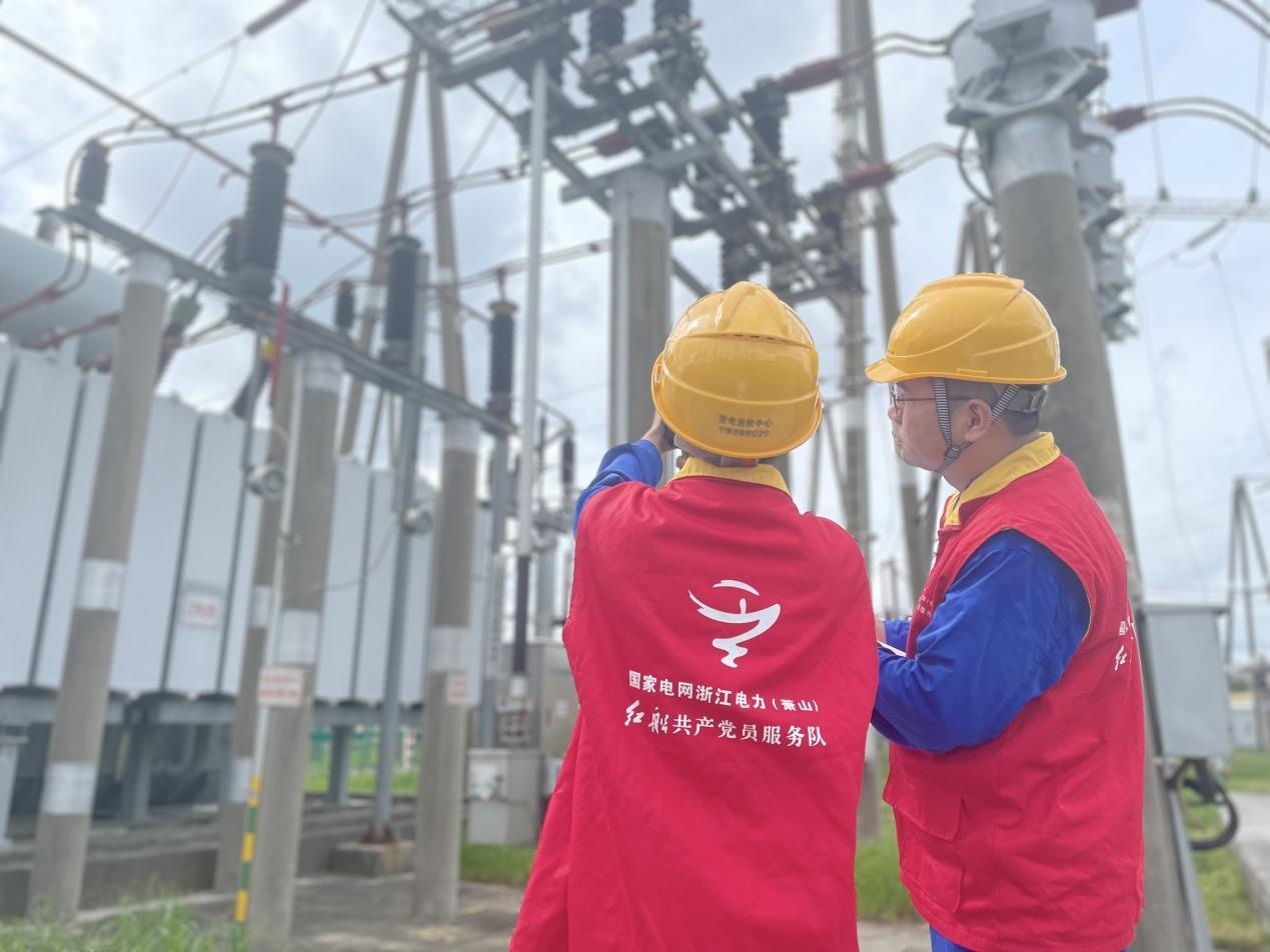 纯悦矿泉水一瓶1.5升,纯悦一瓶水有多重