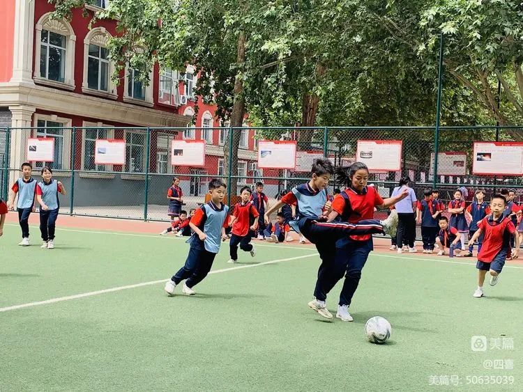 涓夐棬灏忓瓒崇悆姣旇禌,鍑ゅ嚢鑺卞洯鍩庡皬瀛︿笁骞寸骇瓒崇悆姣旇禌