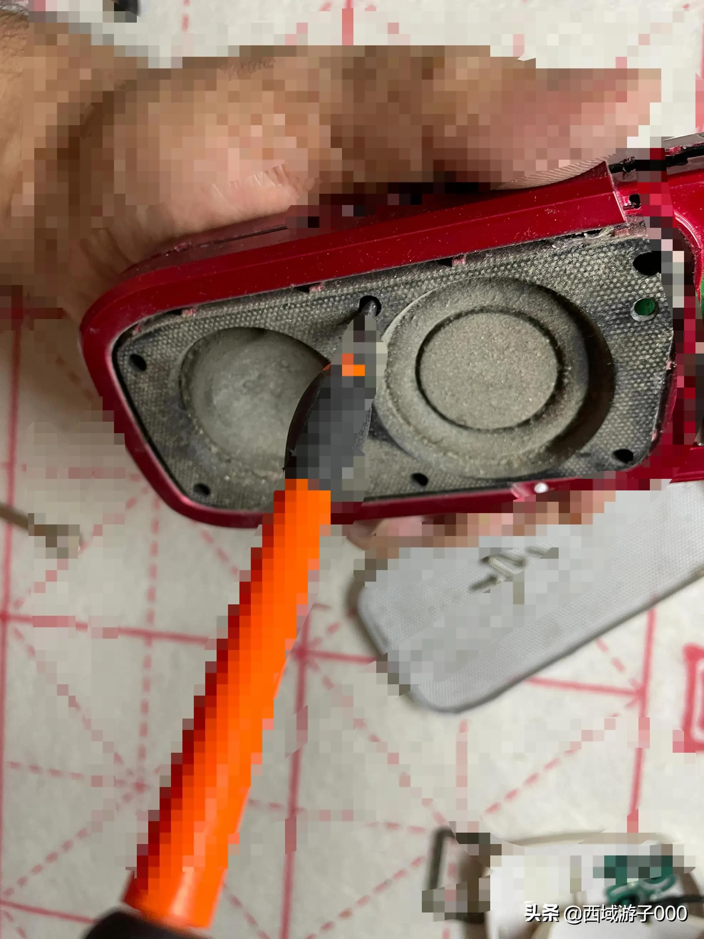 拆解旧收音机教程-里面全是宝贝（不能丢哟）