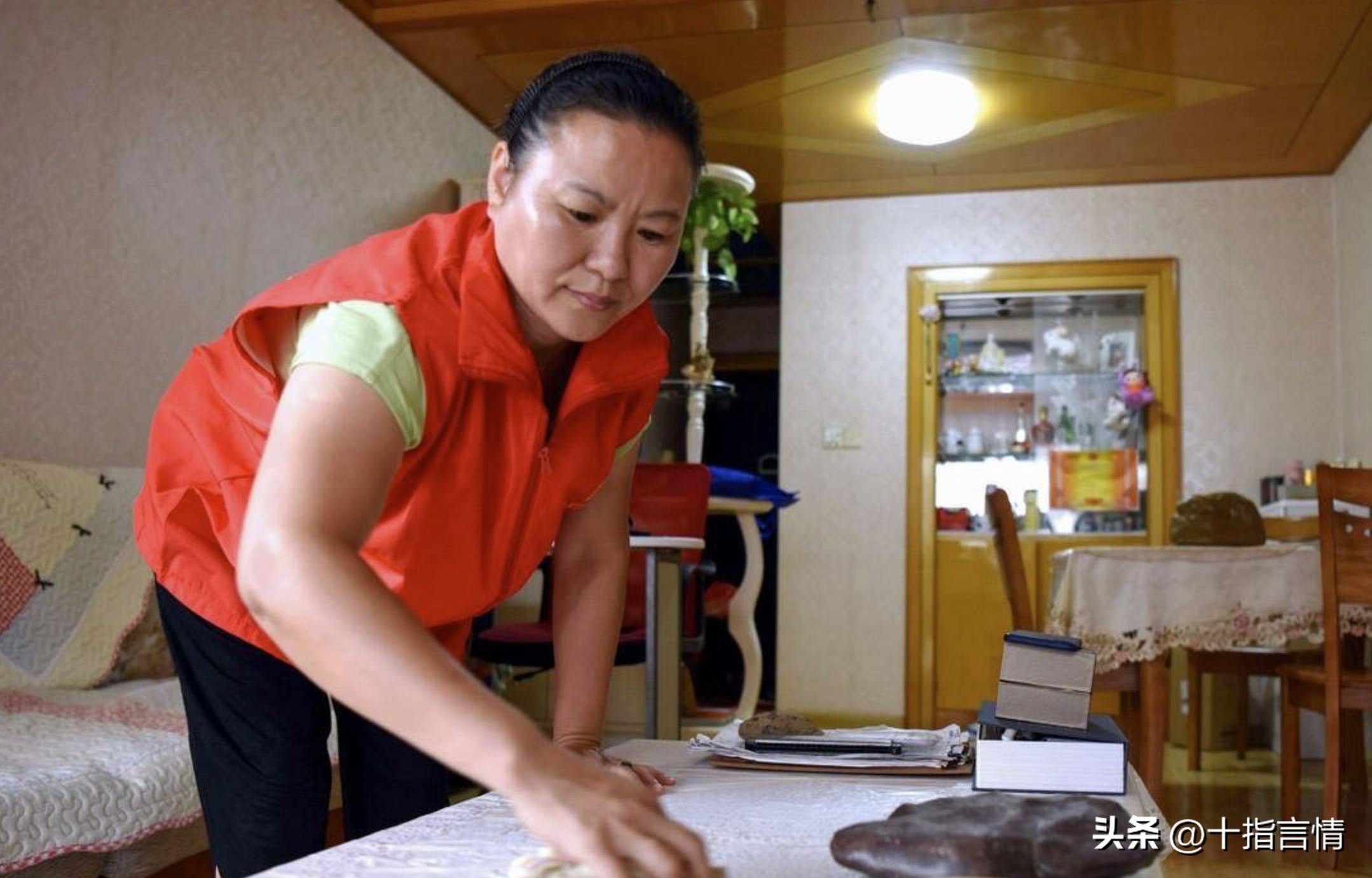 79岁老人自述住养老院不如请保姆,76岁老人自述请保姆伺候养老