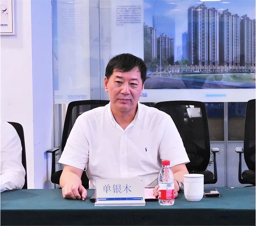 杭萧钢构老板是哪里人,信阳平桥杭萧钢构电焊工