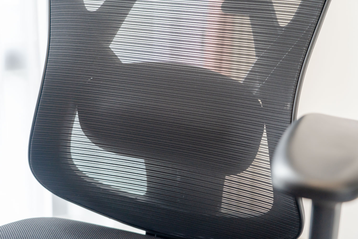 永艺入门级人体工学椅横评,永艺双背联动人体工学椅评测