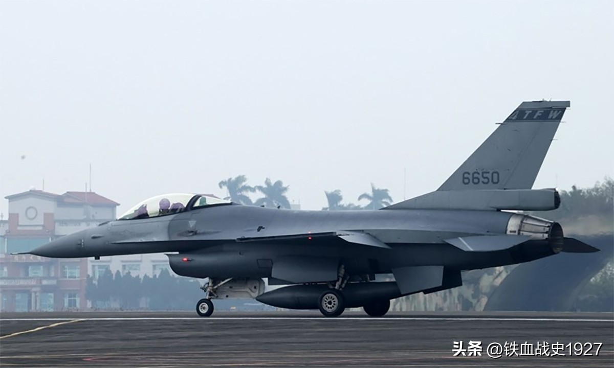 台湾f16战斗机军演,台专家谈2022军事演习