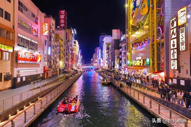 美加墨GDP总量超26万亿美元，差距近2万亿。中日韩国未来能否超过