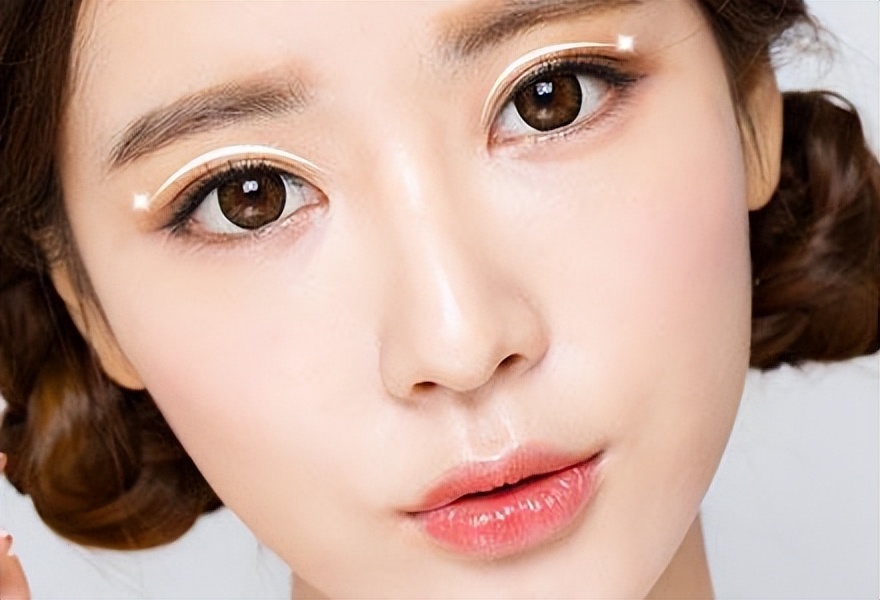 深圳割双眼皮三甲医院医生排名,做双眼皮千万别选这两种医生