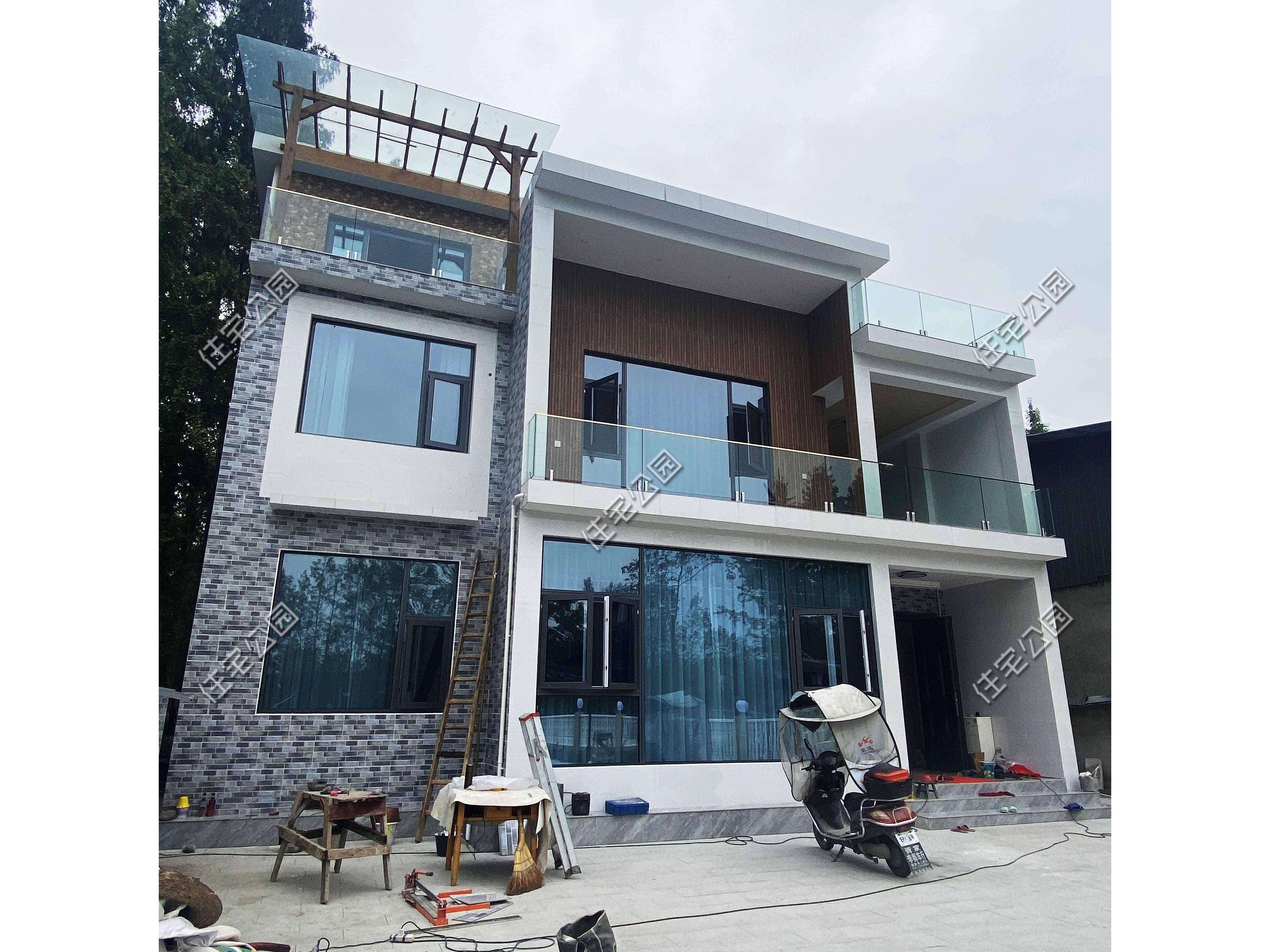 农村自建房是否属于违法建筑,农村自建房样板房骗局可以报警吗