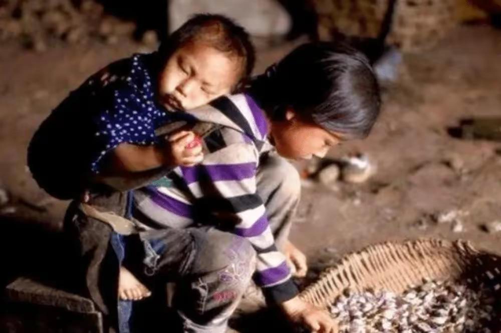 “穷人不配生小孩！”北京女大学生语出惊人，揭开婚恋市场遮羞布