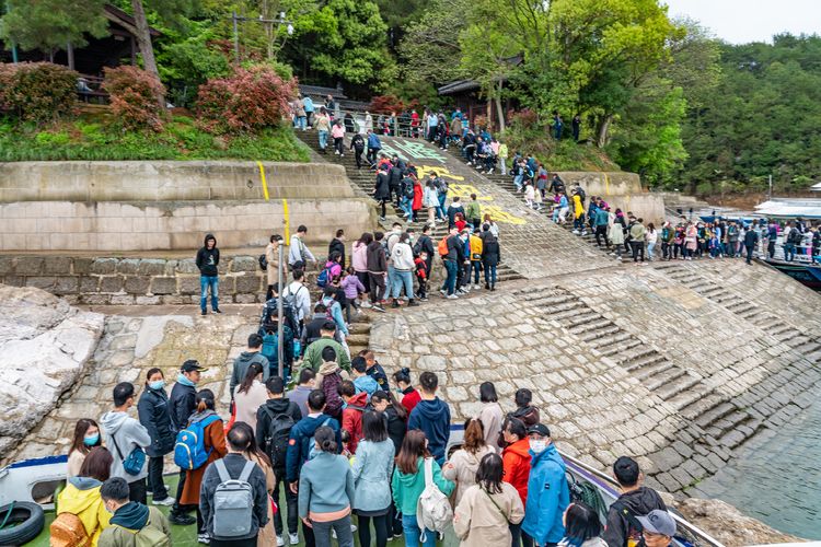 烟雨千岛湖美景,千岛湖烟雨朦胧美如画