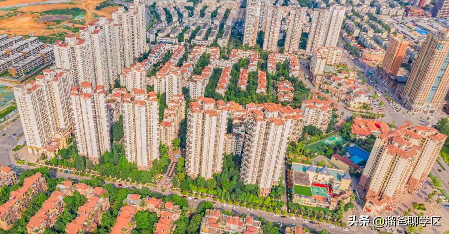 乘着大运会这缕“东风”，应该没有谁比东安湖还快