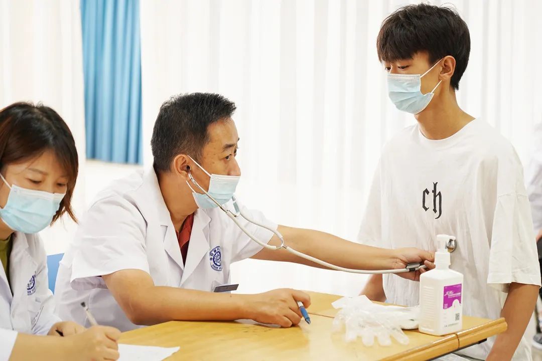 护航平安开学季,护航师生开学季