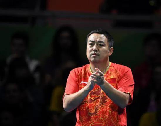 马龙夺冠时张继科和许昕的反应,中国乒乓球马龙和许昕谁强