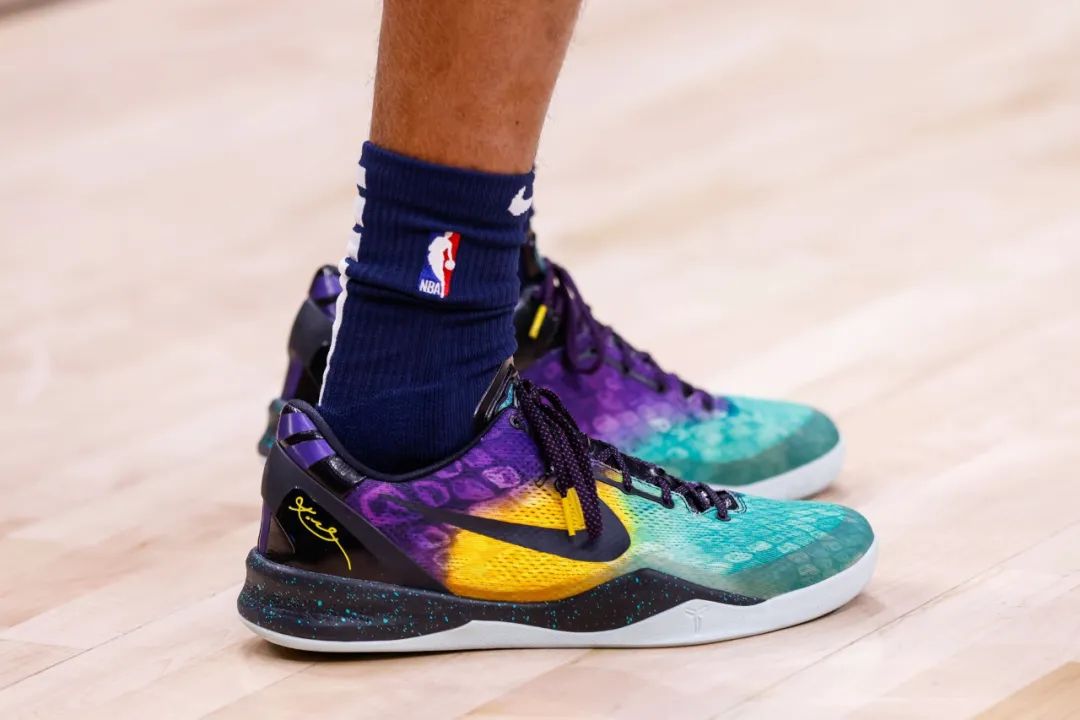 欧文和乔治球鞋,保罗和欧文球鞋