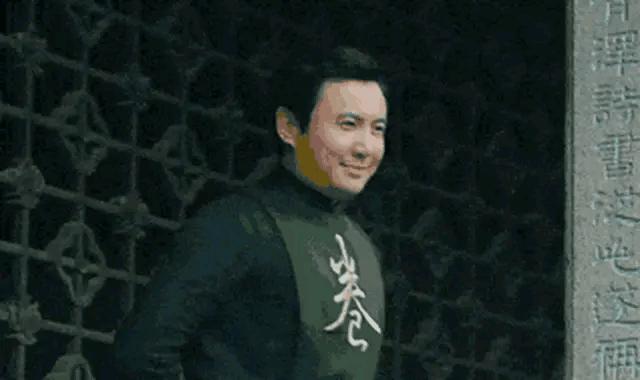 以前的轻功和现在的轻功,以前的轻功vs现在的轻功小视频