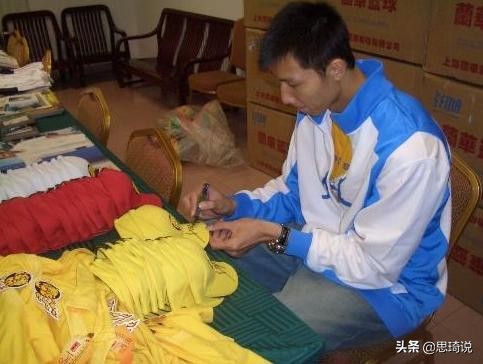 易建联篮球故事,易建联的少年故事