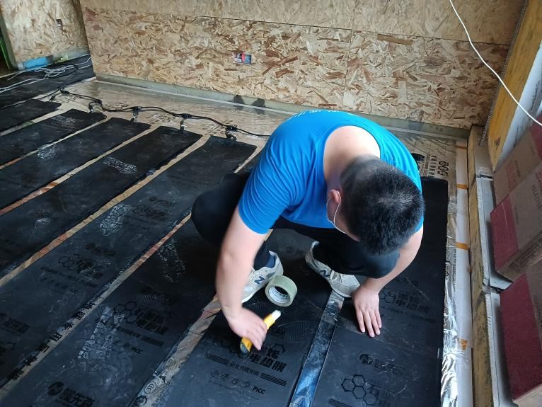 本溪石墨烯封套膜地暖施工,德国德硕石墨烯地暖管施工视频