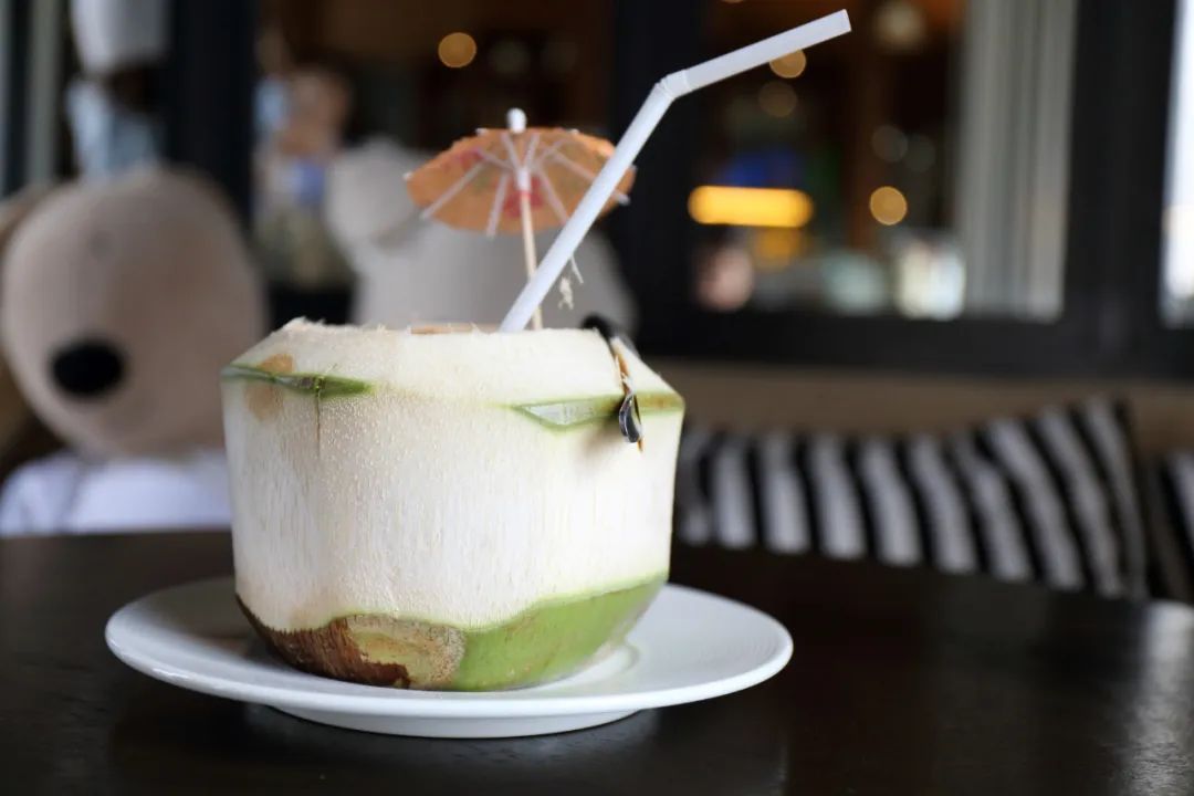 椰子怎么开口喝椰子水,椰子水怎么喝才是正确