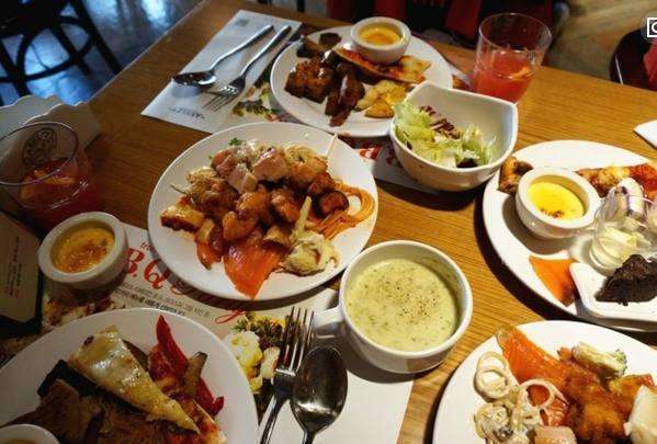 自助餐一吃就饱员工说出套路,自助餐一吃就饱员工说出其中套路