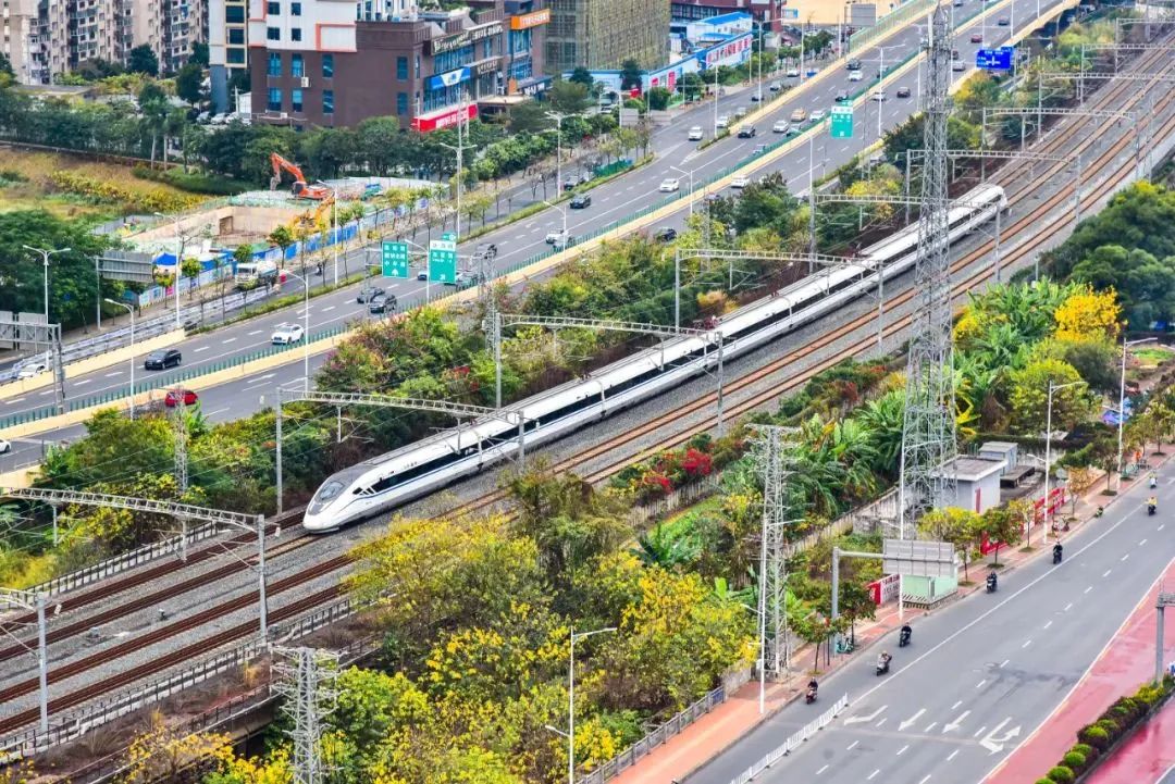 当火车司机要有哪些知识,成为火车司机要多长时间