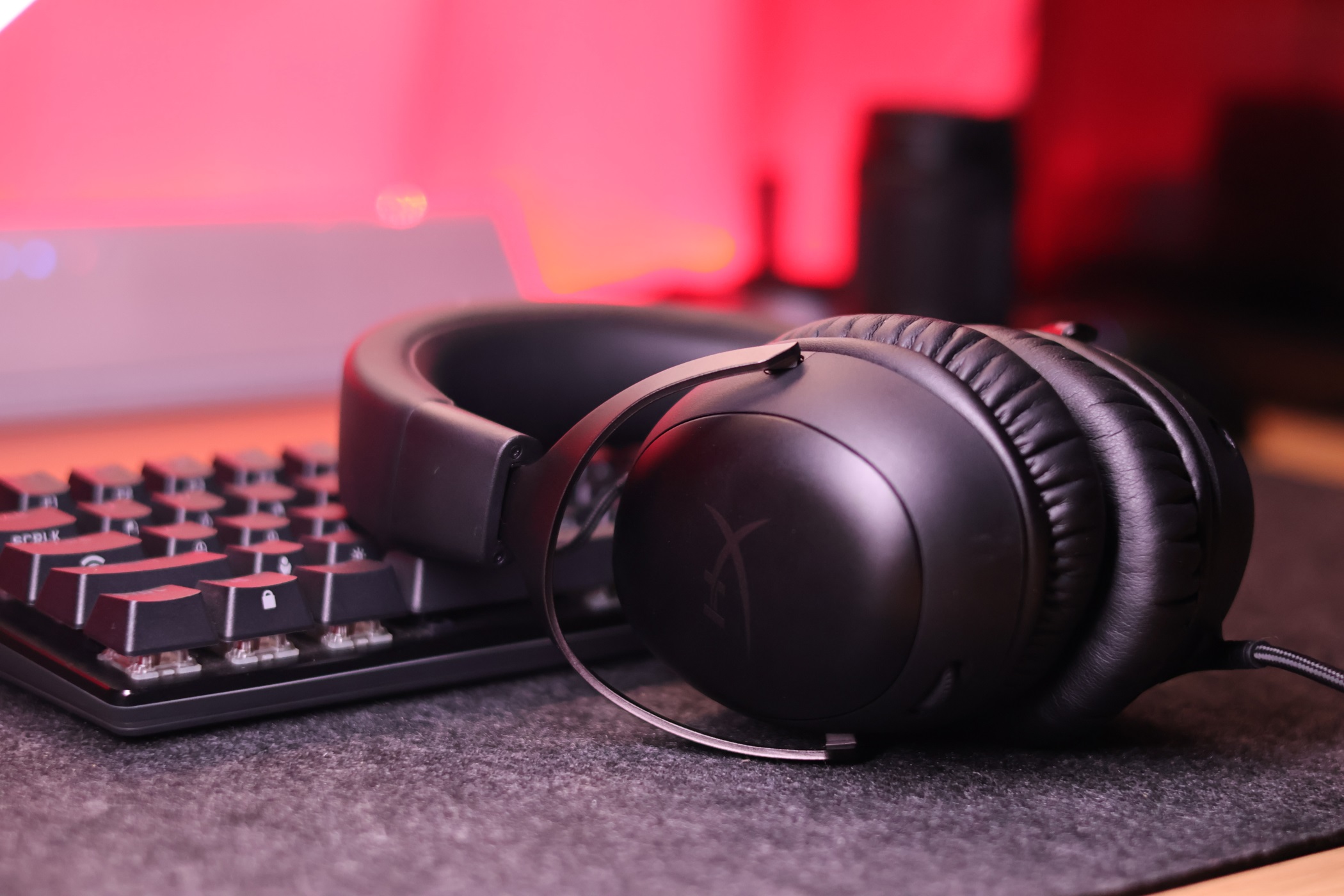 hyperx飓风3耳机英文,游戏蓝牙耳机入耳式飓风3