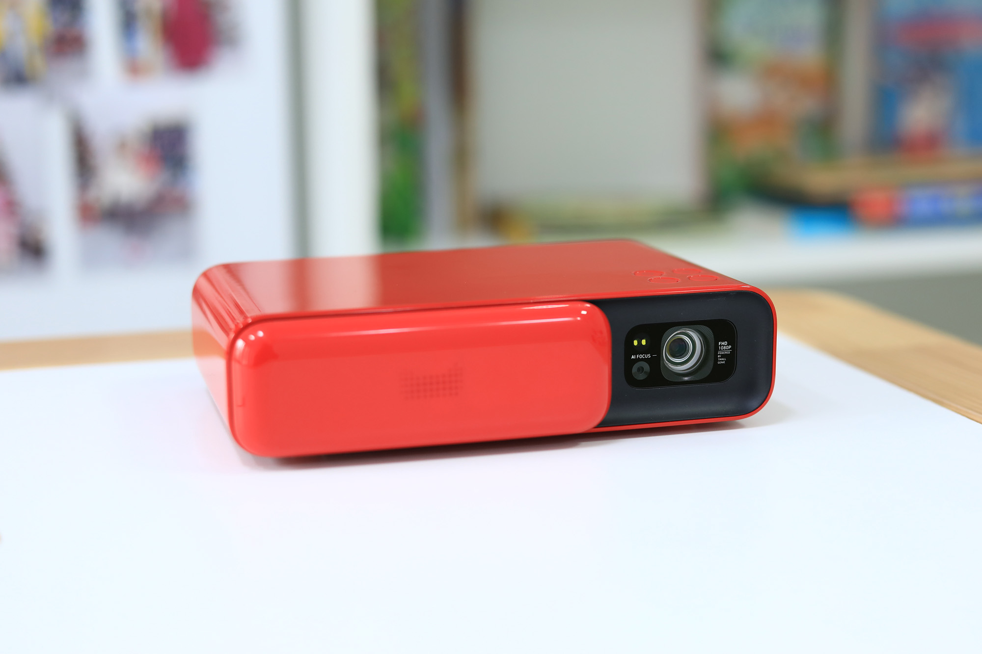 天猫精灵小红盒和天猫魔屏m2对比,智能投影注意事项