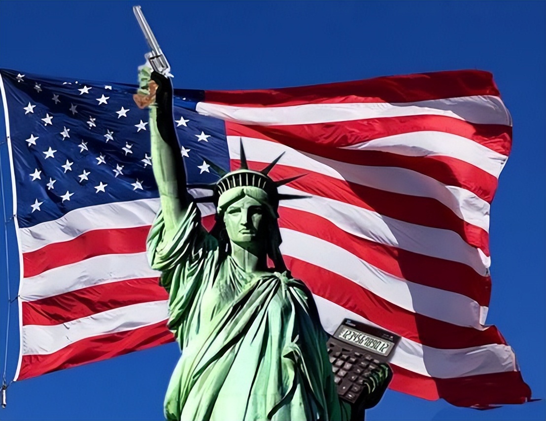 中国买过四艘航母，为何只有“瓦良格”被改造，其他三艘去哪了？