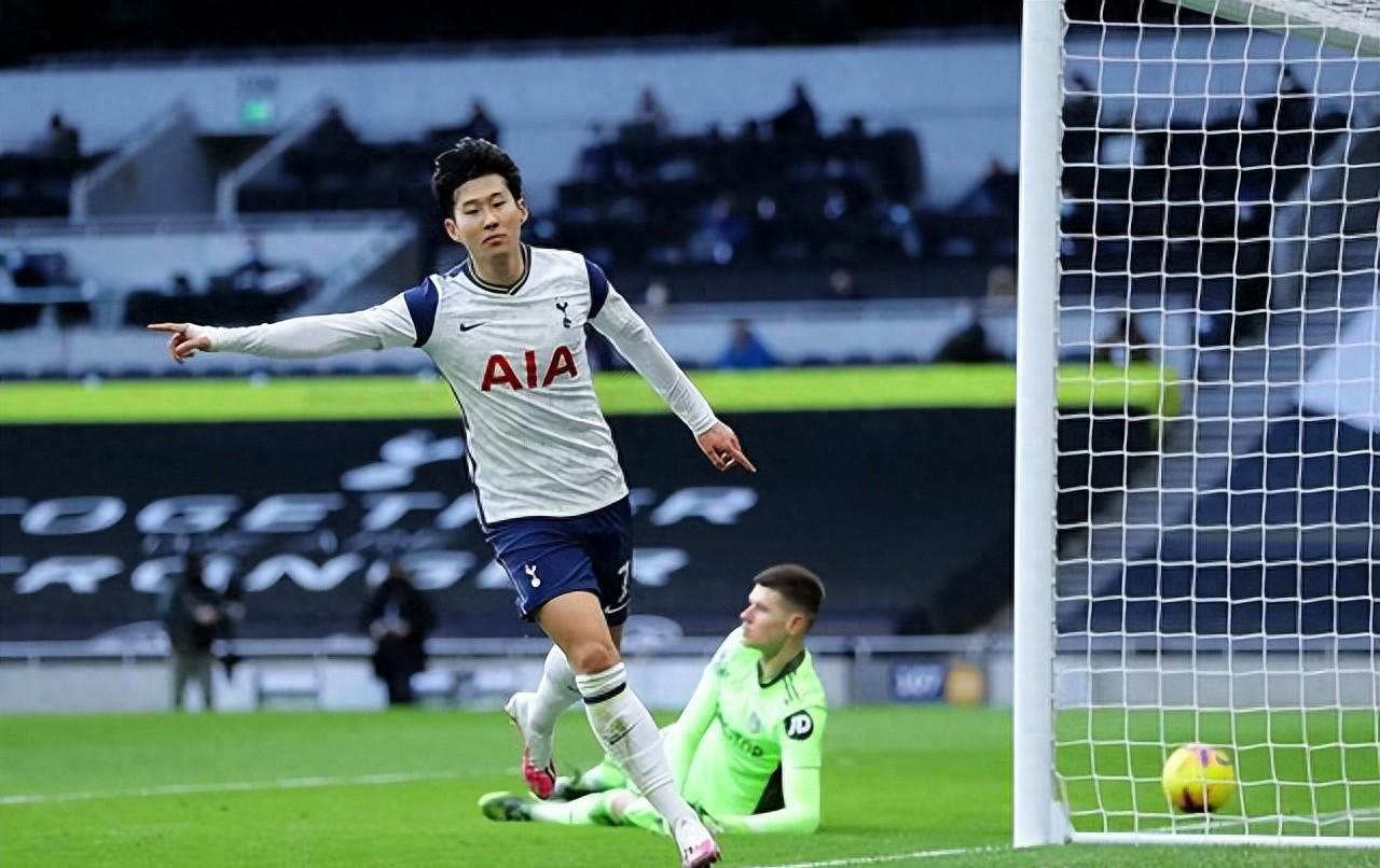 武磊高能名场面,武磊新人燃爆全场用成绩说话