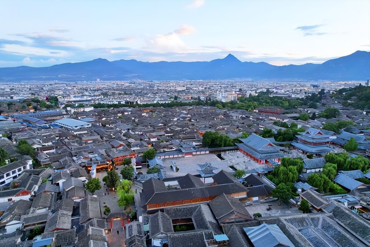 丽江古城为什么被称为高原姑苏,云南千年临安古城