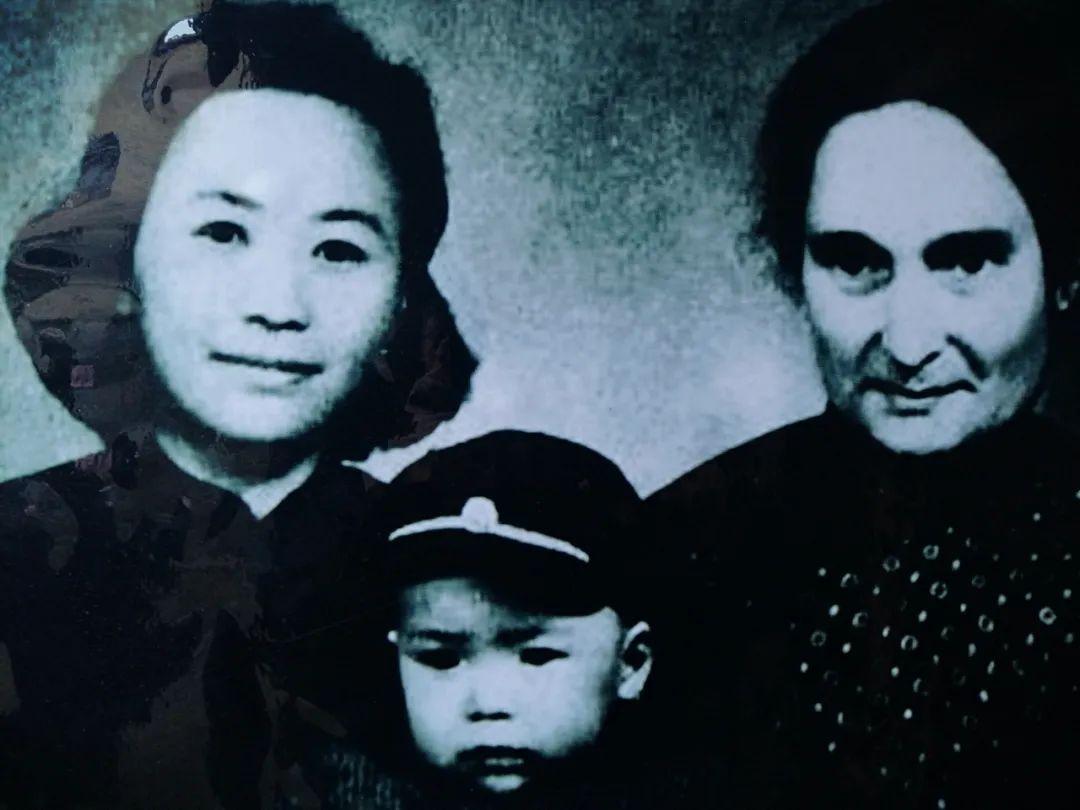 好莱坞电影六福客栈,六福客栈的故事