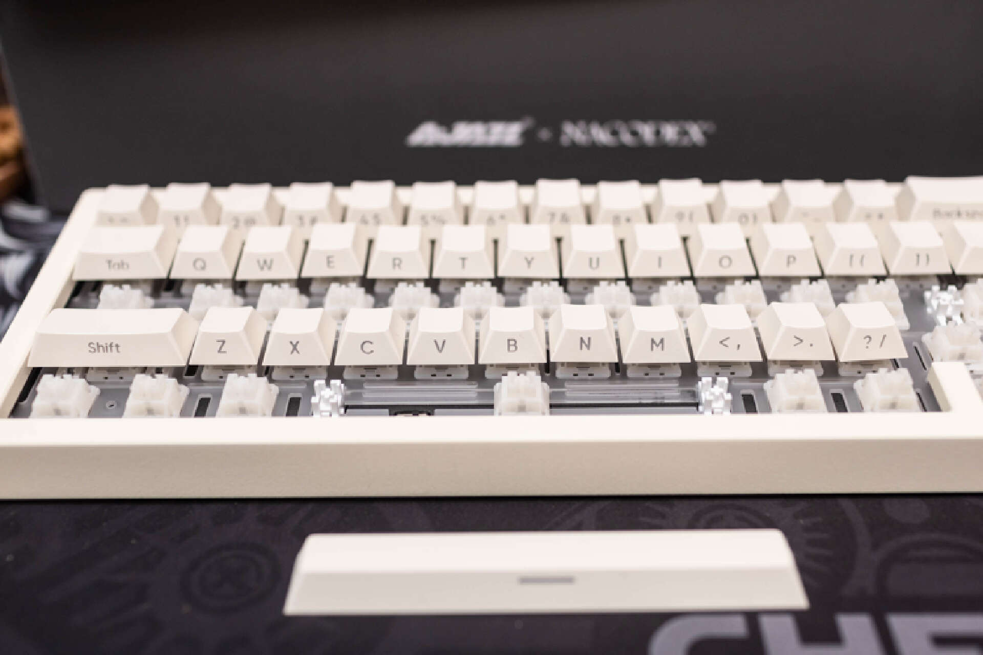 黑爵键盘哪个系列最好,键盘白月光