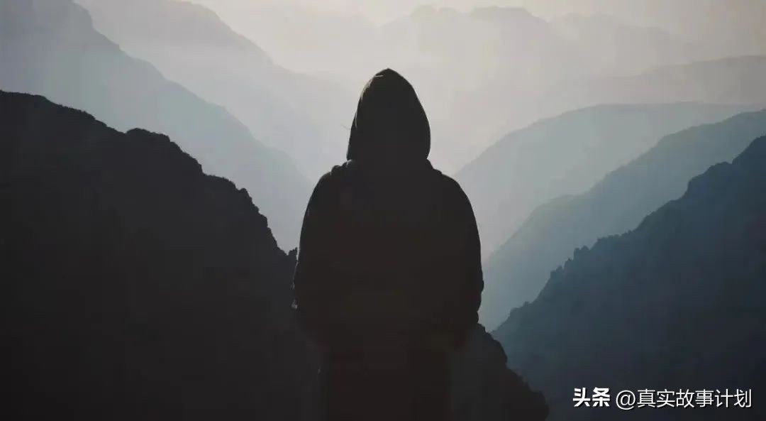 神曲背后,背景音乐背后的男人
