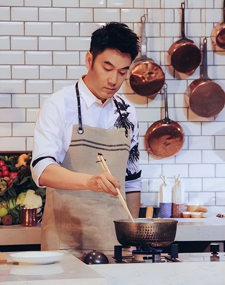 历届青歌赛通俗唱法第一名,2019青歌赛冠军个人成名曲