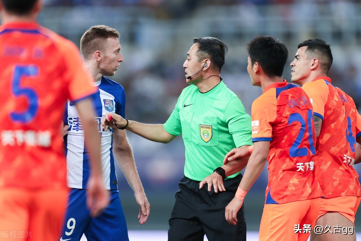 贝里奇两度破门被吹无效,贝里奇罚点球